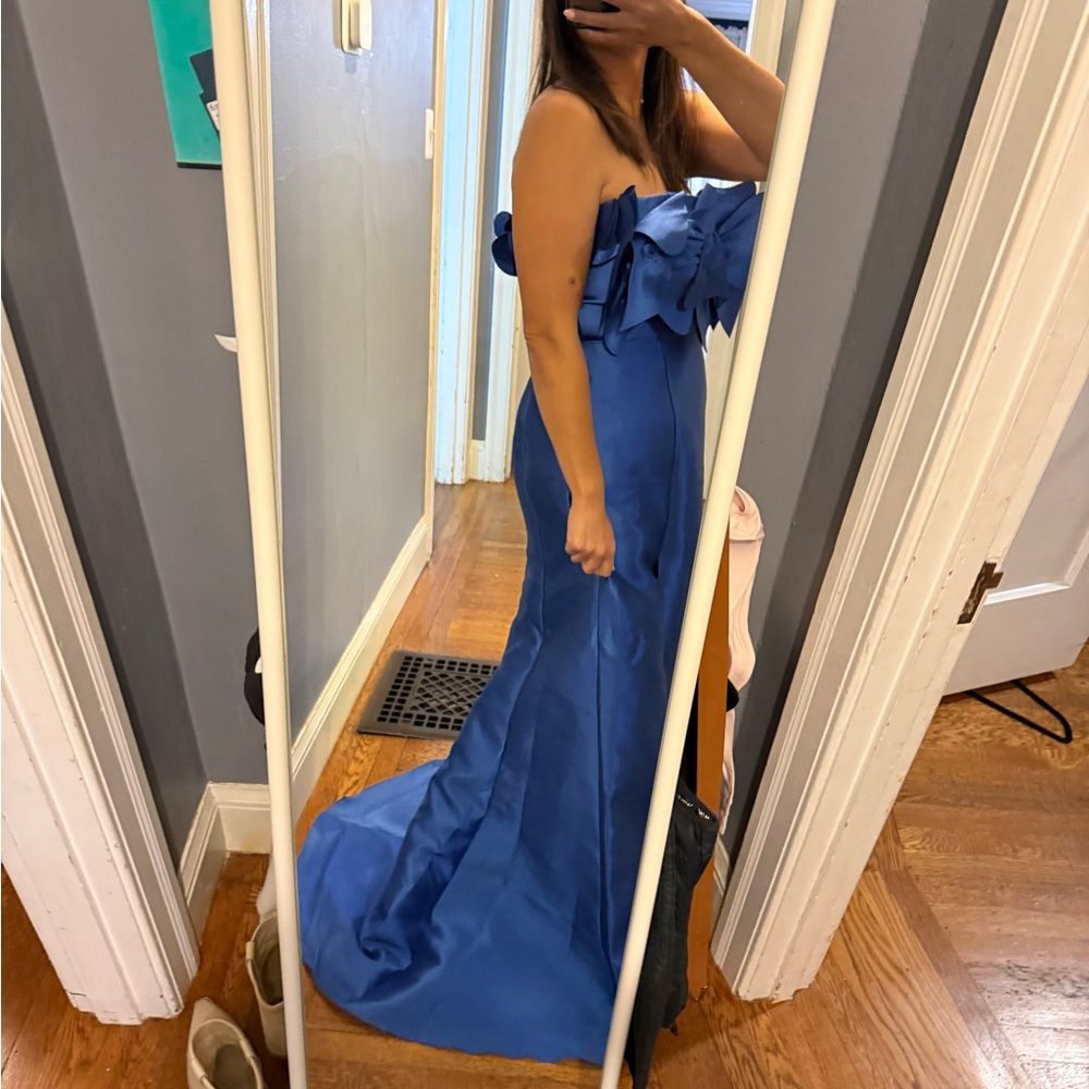Rene Ruiz Strapless Satin Dress with Bow in Blue - Picture 6 of 7